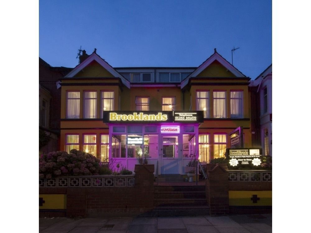 Brooklands Over 50'S Only 블랙풀 외부 사진